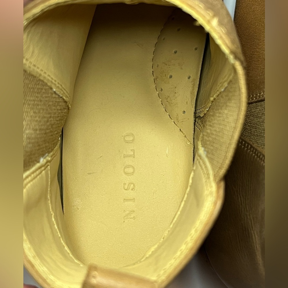 Nisolo Tan Leather Chelsea Ankle Boots - Picture 13 of 16